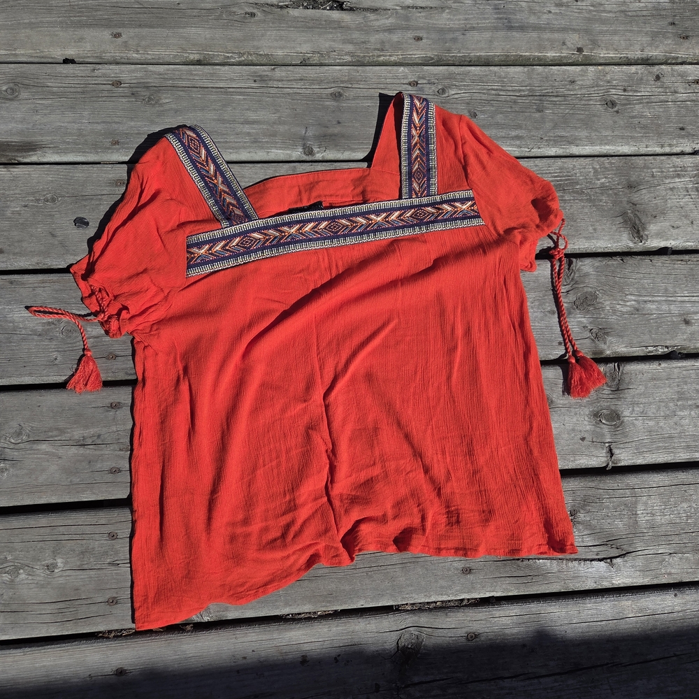 Wrangler Red Short Sleeve Top with Embroidered Trim